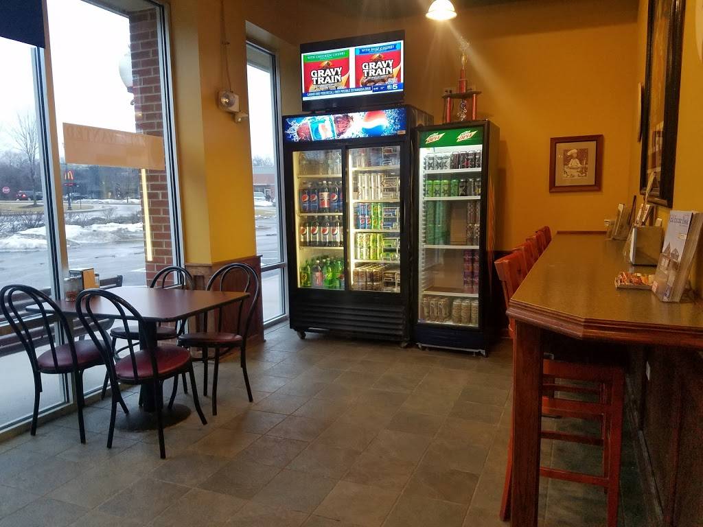 Charlie Foxs Pizzeria | restaurant | 1188 E State St, Geneva, IL 60134, USA | 6302324321 OR +1 630-232-4321