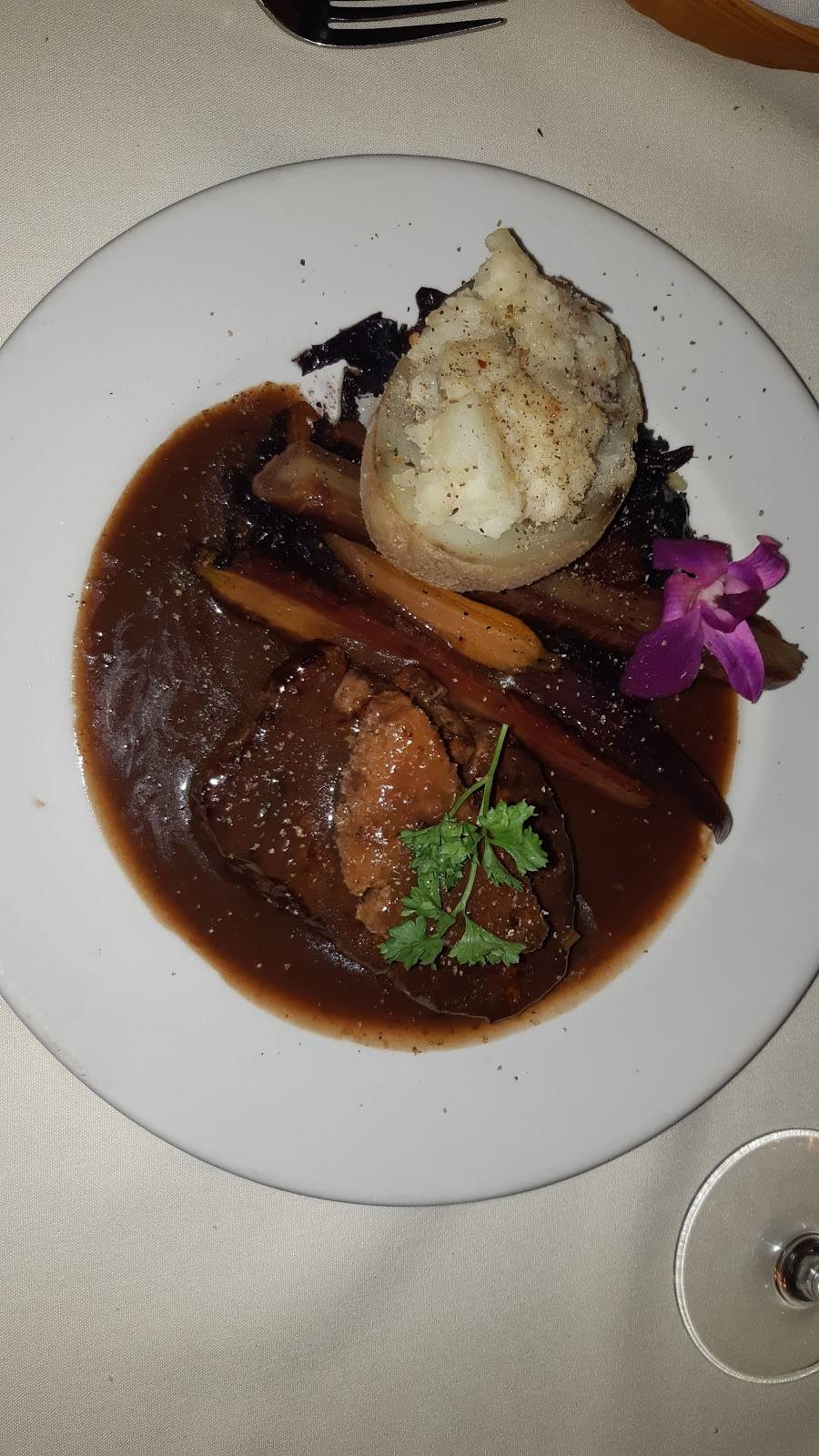 La Plume Blanche | restaurant | 113 Rue Dumont, Vaudreuil-Dorion, QC J7V 1W9, Canada | 4504247744 OR +1 450-424-7744