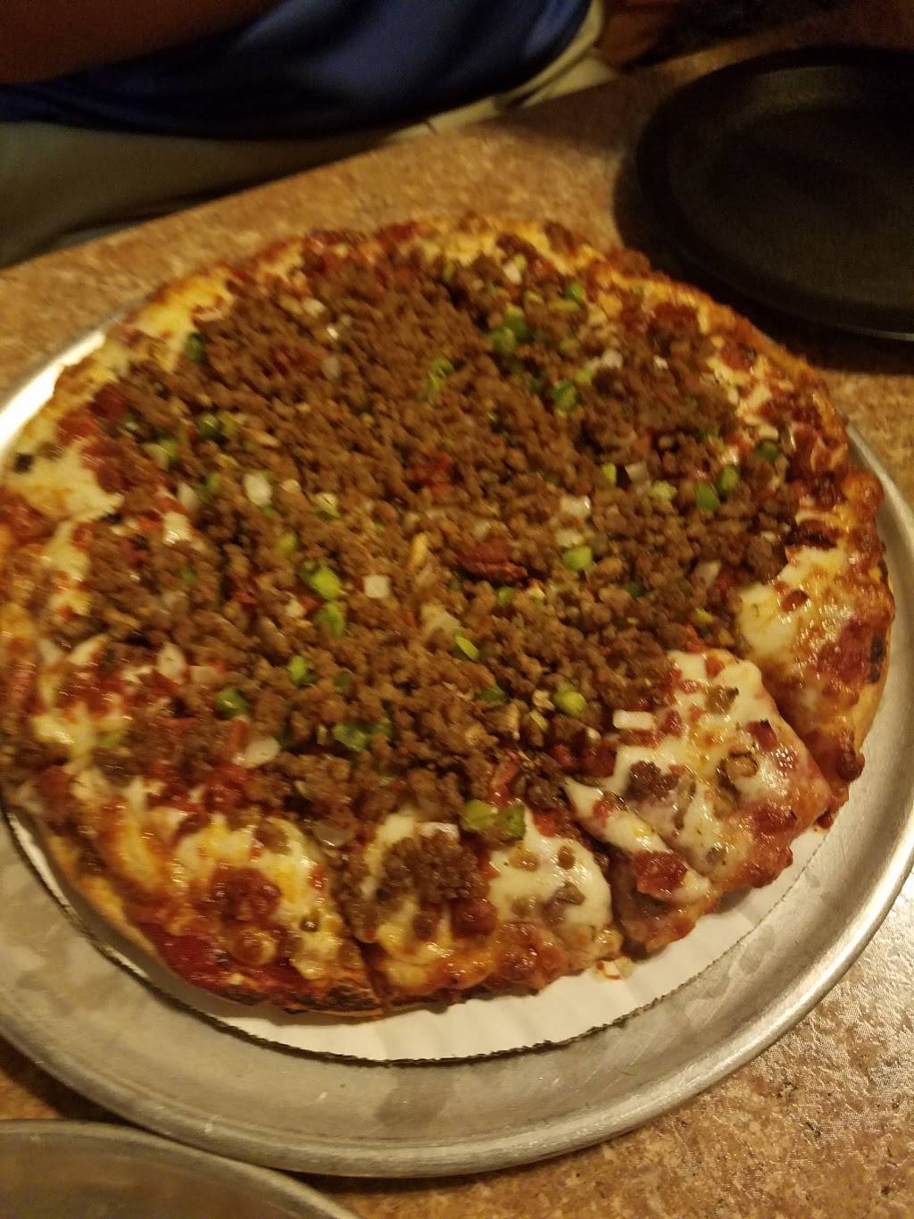 Pizza King | restaurant | 18 Saratoga Dr, Batesville, IN 47006, USA | 8129325464 OR +1 812-932-5464