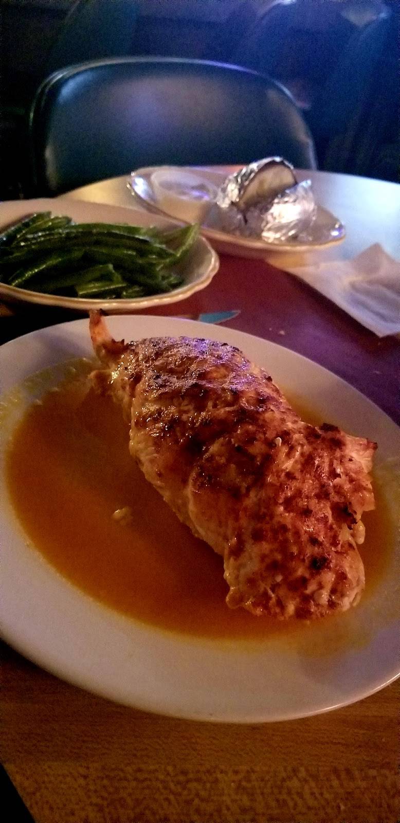 Elis Place | restaurant | 139 N Broad St, West Hazleton, PA 18202, USA | 5704547865 OR +1 570-454-7865