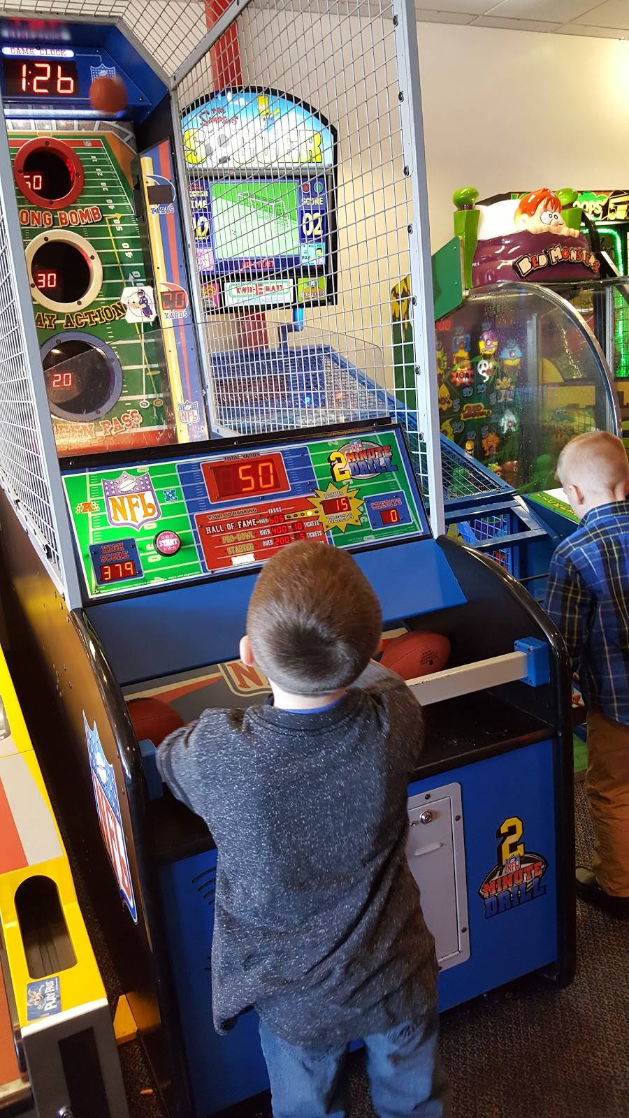 Chuck E. Cheeses | restaurant | 4394 Eastgate Square Dr #900, Cincinnati, OH 45245, USA | 5137528188 OR +1 513-752-8188