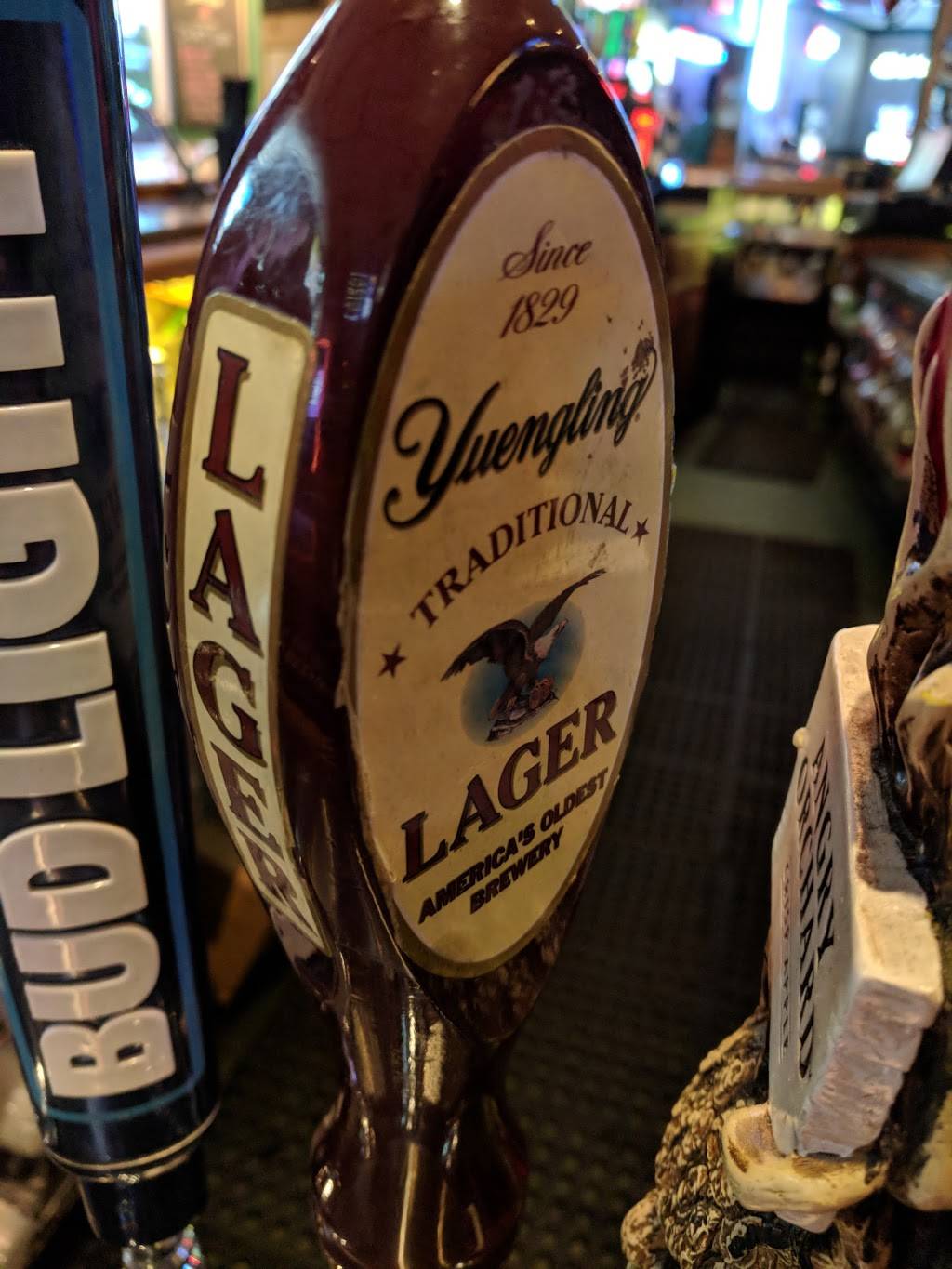 Wings Sports Bar & Grille | restaurant | 7902 N Dixie Dr, Dayton, OH 45414, USA | 9378980280 OR +1 937-898-0280