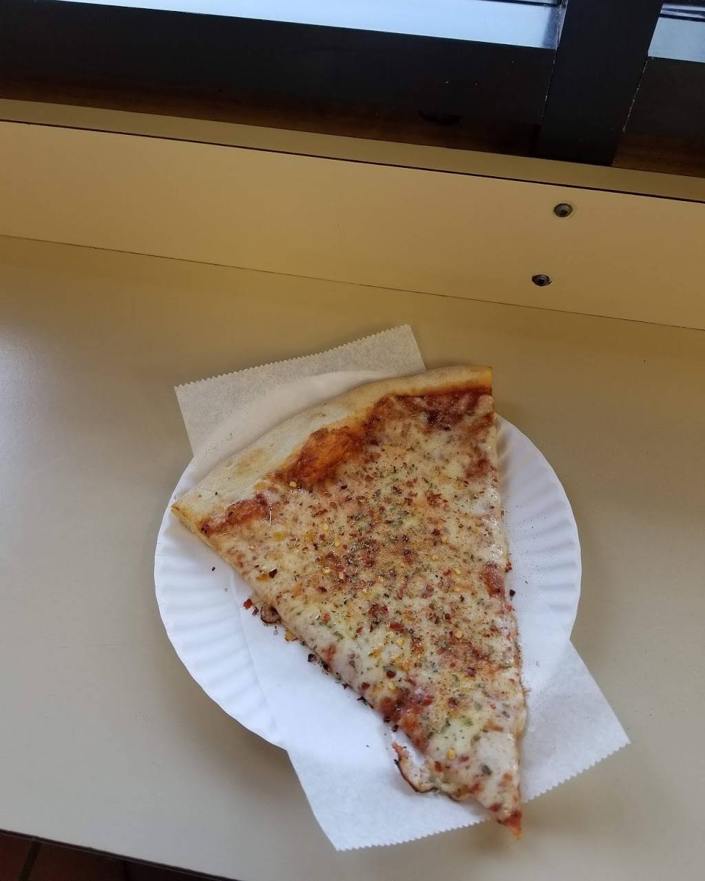 Napoli Pizza | restaurant | 2270 Nostrand Ave, Brooklyn, NY 11210, USA | 7183380328 OR +1 718-338-0328