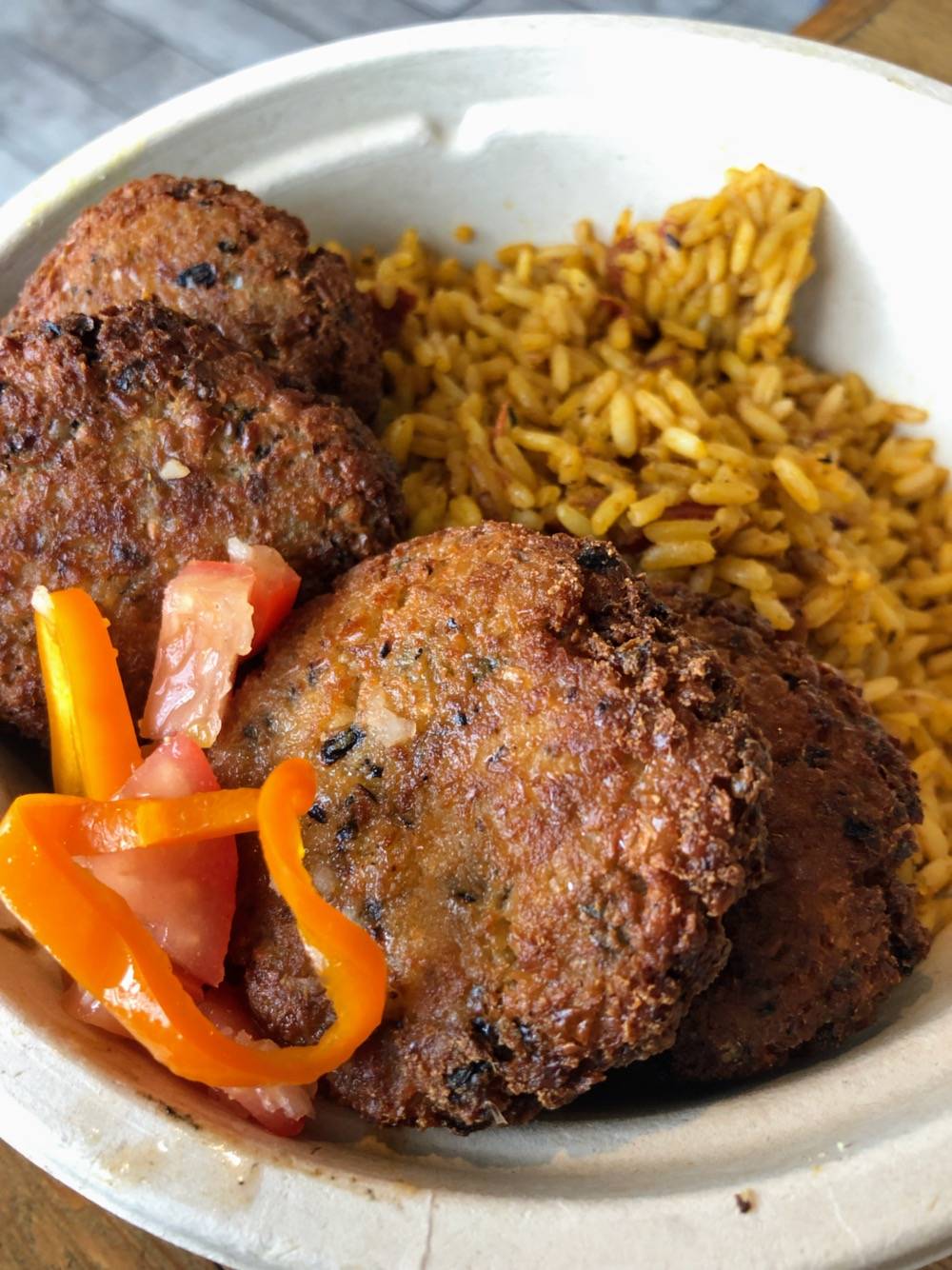 Yumvillage | restaurant | 6500 Woodward Ave, Detroit, MI 48202, USA | 3133346099 OR +1 313-334-6099