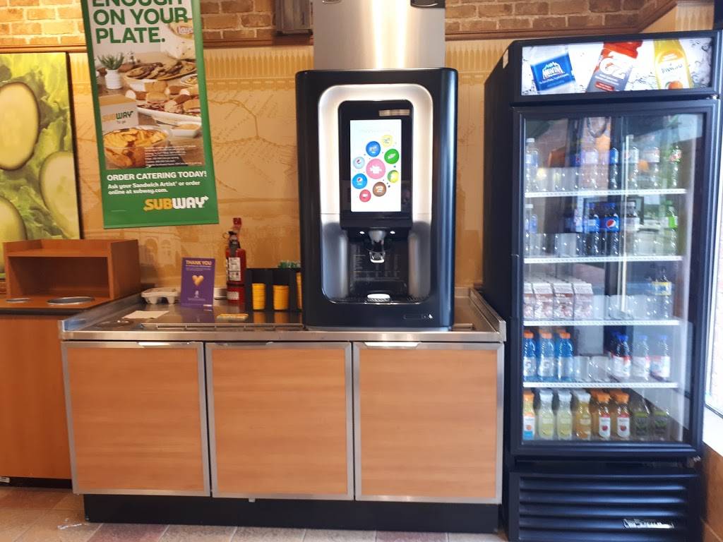 Subway | meal takeaway | 95 Lincoln St Unit #14, Welland, ON L3C 7C3, Canada | 9057149402 OR +1 905-714-9402