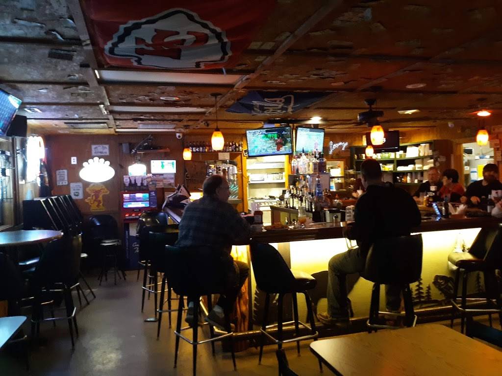 Oh Tommys Pub & Grill | restaurant | 6285 N, MO-7, Roach, MO 65787, USA | 5733473133 OR +1 573-347-3133