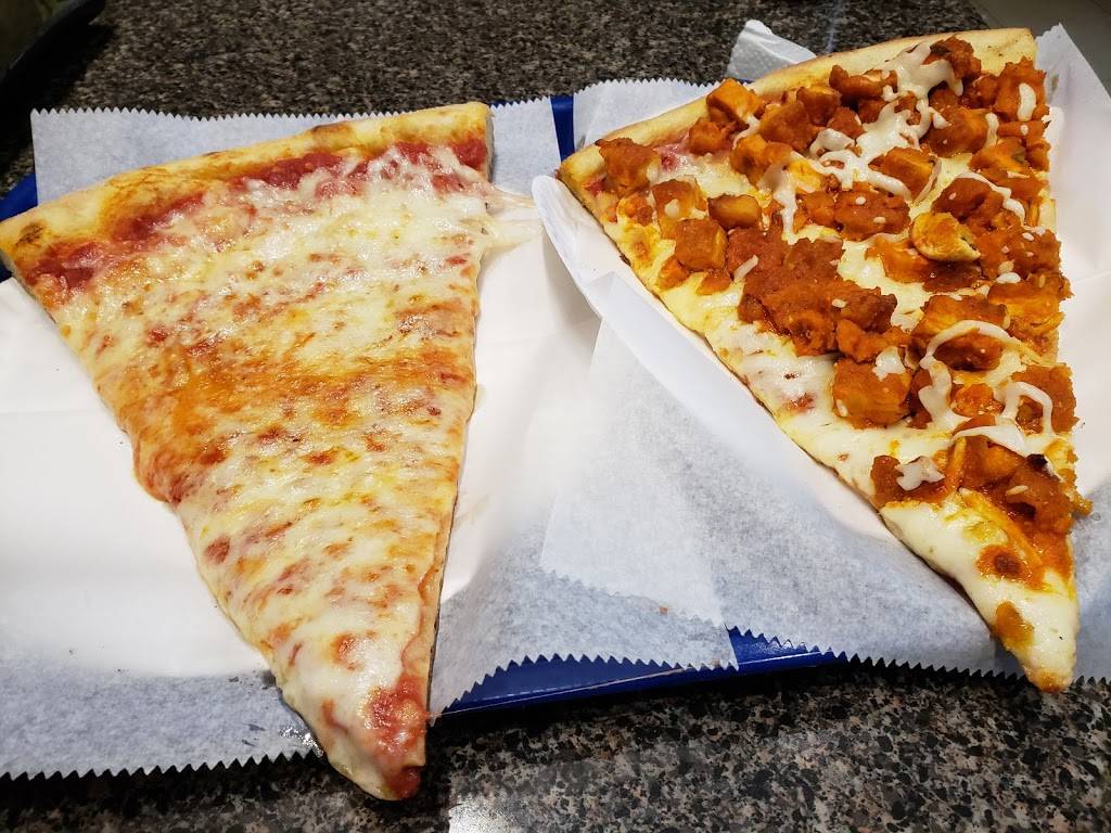 Italian Village Pizza | restaurant | 1494 1st Avenue #1, New York, NY 10075, USA | 2125355950 OR +1 212-535-5950