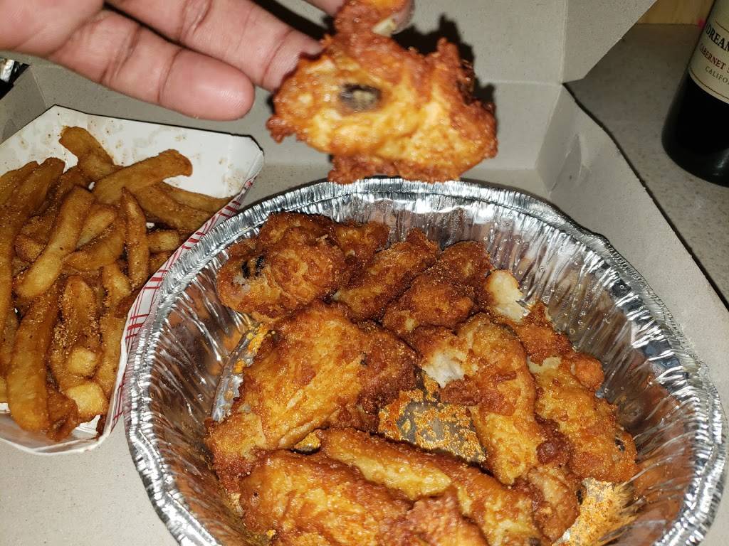 Napoli Pizza | restaurant | 4230 William Penn Hwy # A, Monroeville, PA 15146, USA | 4123733656 OR +1 412-373-3656