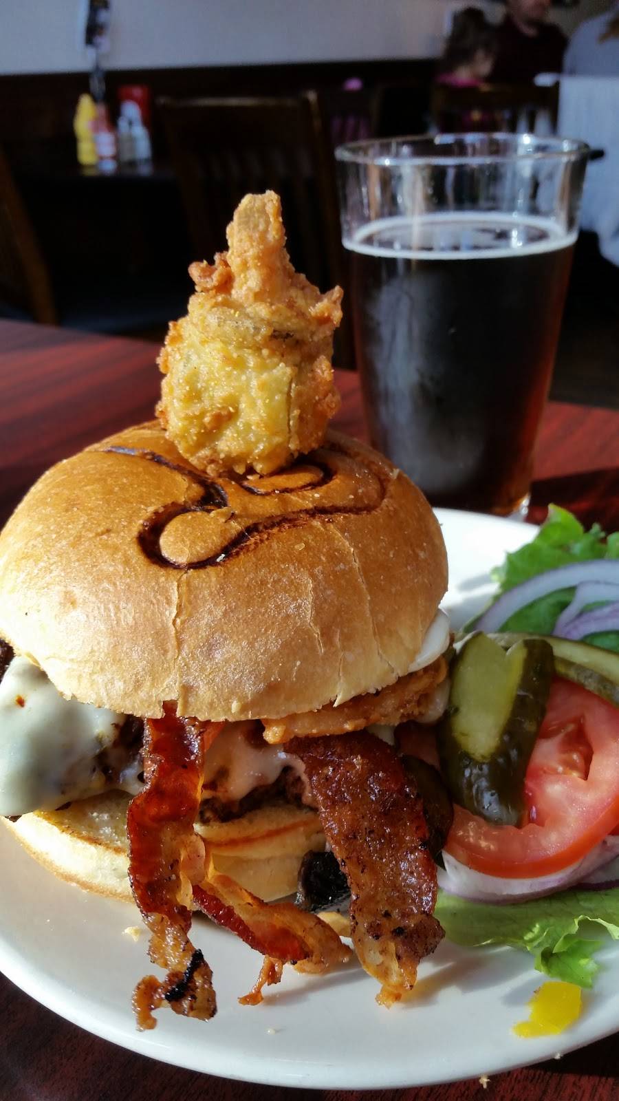 Boones Saloon | restaurant | 301 W Edwards St, Springfield, IL 62704, USA | 2176793752 OR +1 217-679-3752