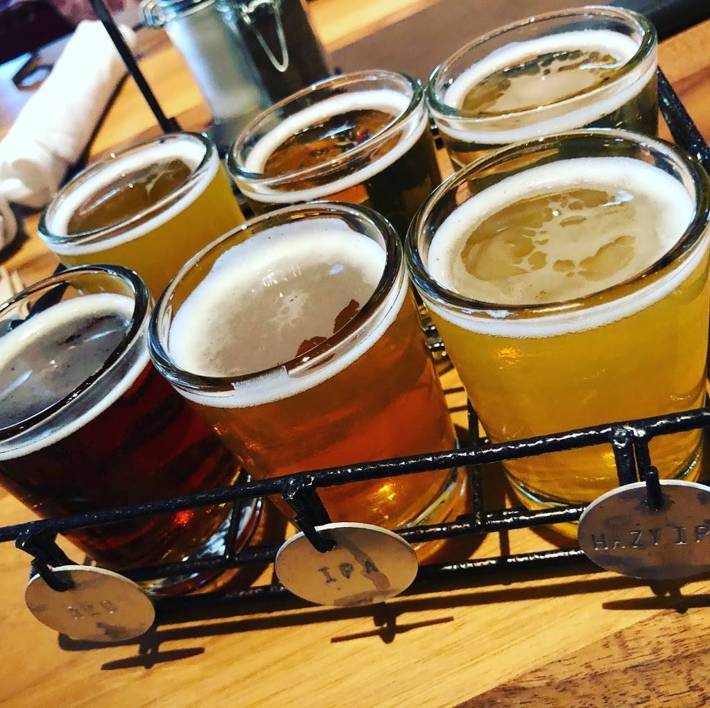 Lazy Dog Restaurant & Bar | restaurant | Corona Hills Plaza, 380 N McKinley St, Corona, CA 92879, USA | 9513793630 OR +1 951-379-3630