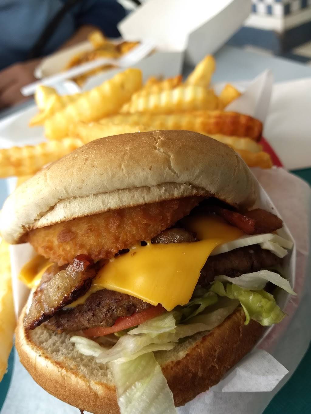 Fosters Freeze | restaurant | 653 Merchant St, Vacaville, CA 95688, USA | 7074481400 OR +1 707-448-1400