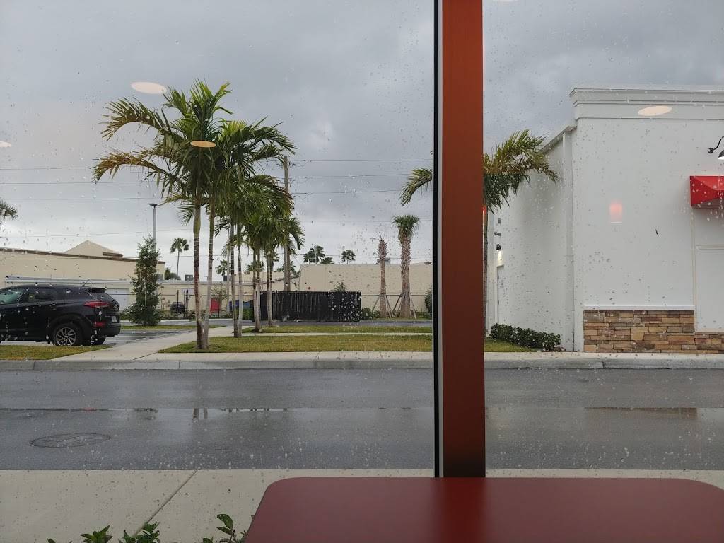 Moes Southwest Grill | restaurant | 2620 SE Federal Hwy, Stuart, FL 34994, USA | 7726786696 OR +1 772-678-6696