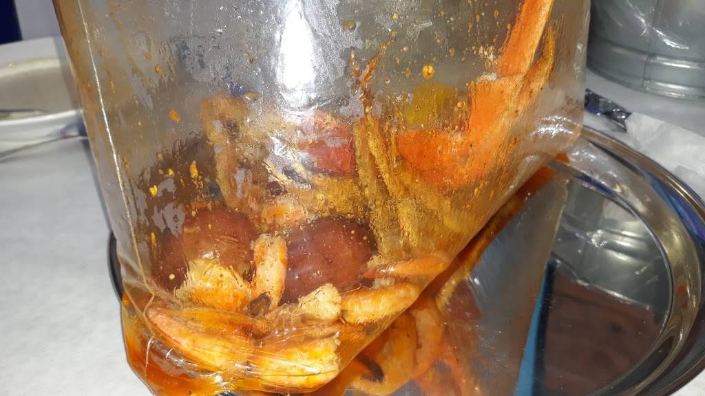 Blue Crab Juicy Seafood & Bar | restaurant | 8901 Kingsridge Dr, Dayton, OH 45458, USA | 9378138081 OR +1 937-813-8081