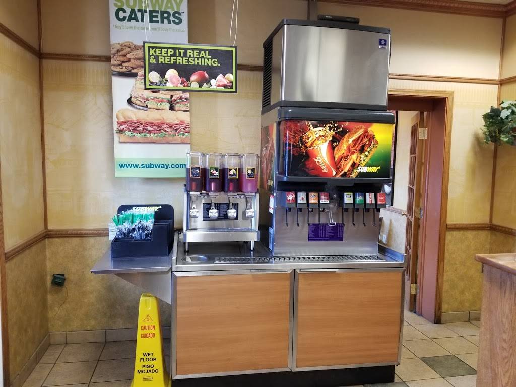 Subway | restaurant | 112 W Main St, Berryville, VA 22611, USA | 5409550033 OR +1 540-955-0033