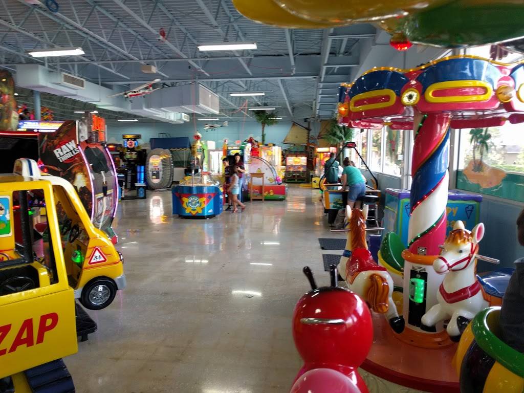 Treasure Island Fun Center | restaurant | 7770 Seminole Blvd, Seminole, FL 33772, USA | 7273919105 OR +1 727-391-9105