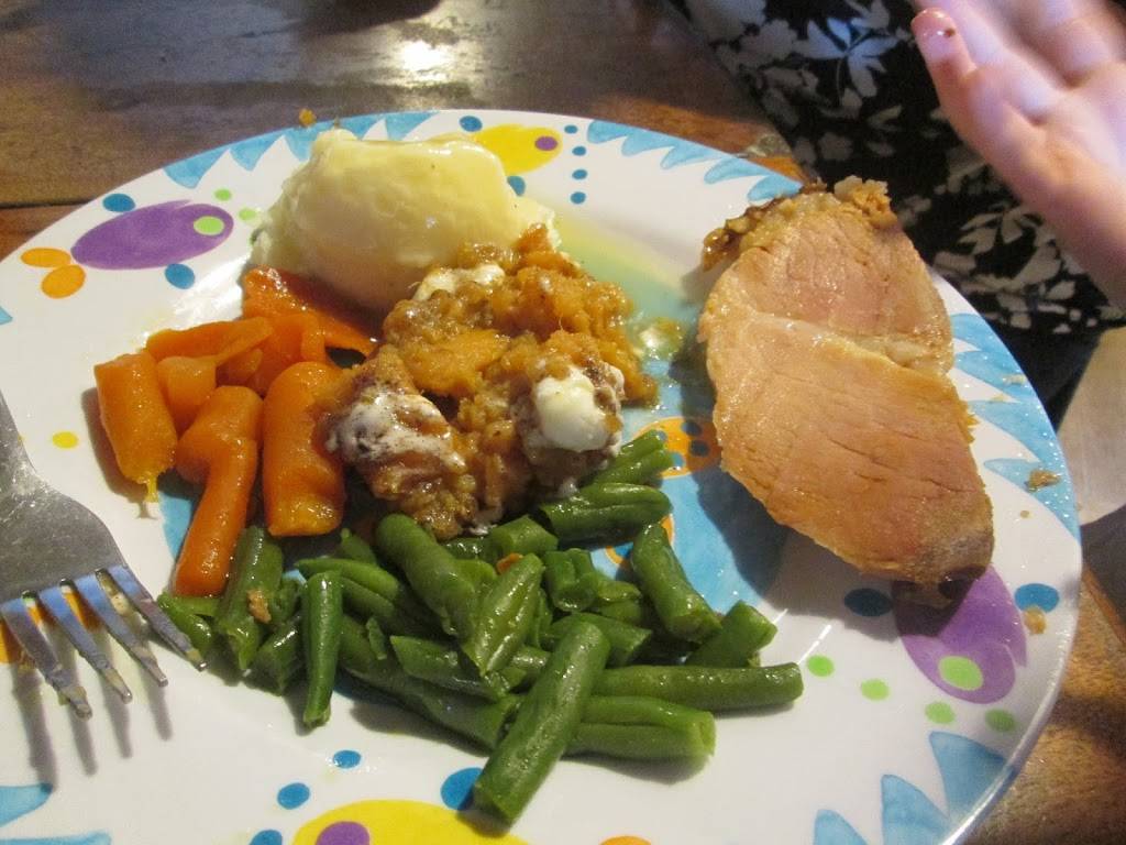 Filling Station | restaurant | 307 Bishop Hill St, Bishop Hill, IL 61419, USA | 3099273355 OR +1 309-927-3355