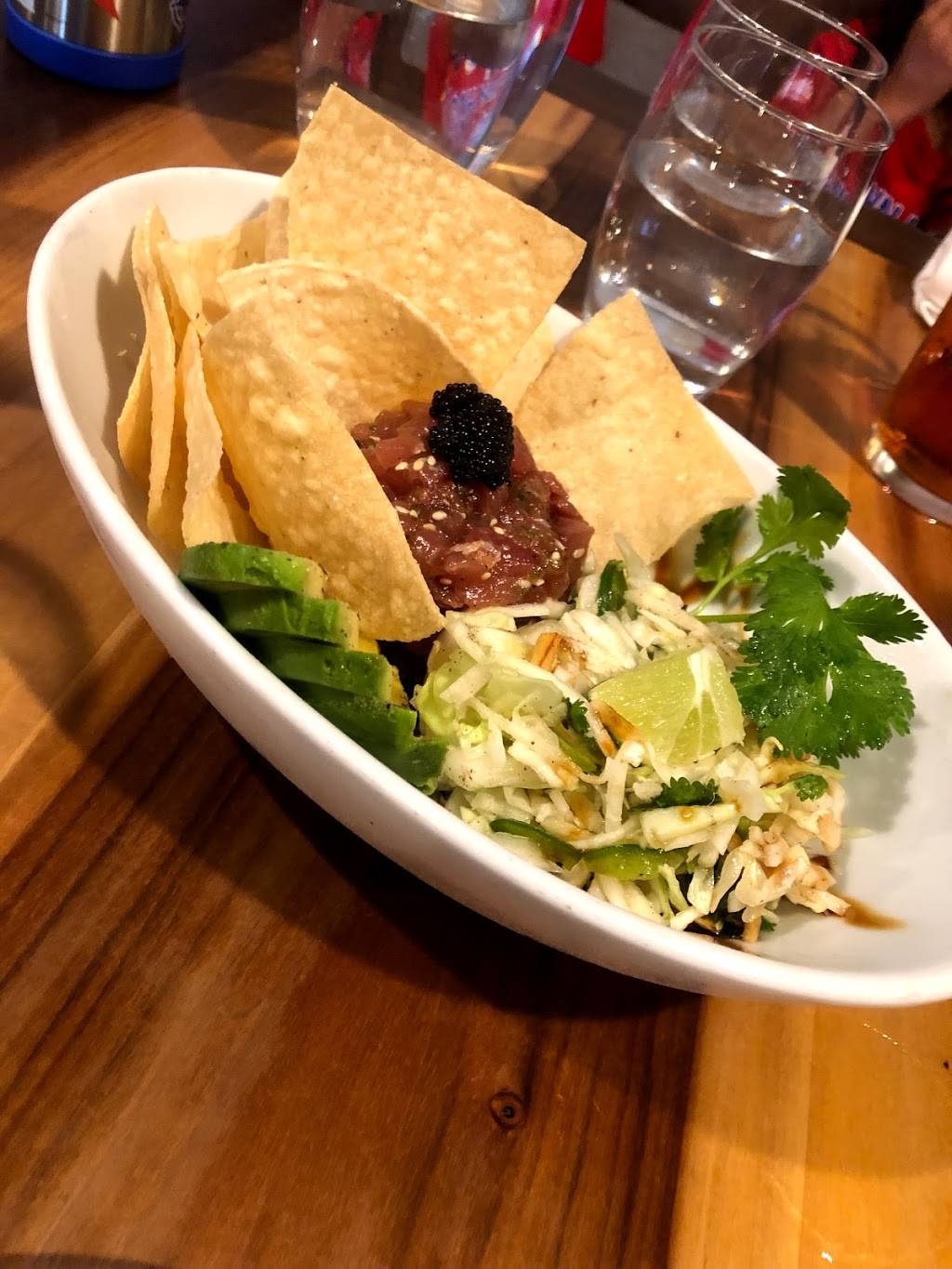 Station 6 | restaurant | 105 Metairie-Hammond Hwy, Metairie, LA 70005, USA | 5043452936 OR +1 504-345-2936