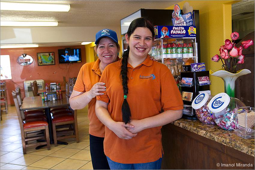 El Zarandeado | restaurant | 401 Isleta Blvd SW, Albuquerque, NM 87105, USA | 5055081110 OR +1 505-508-1110