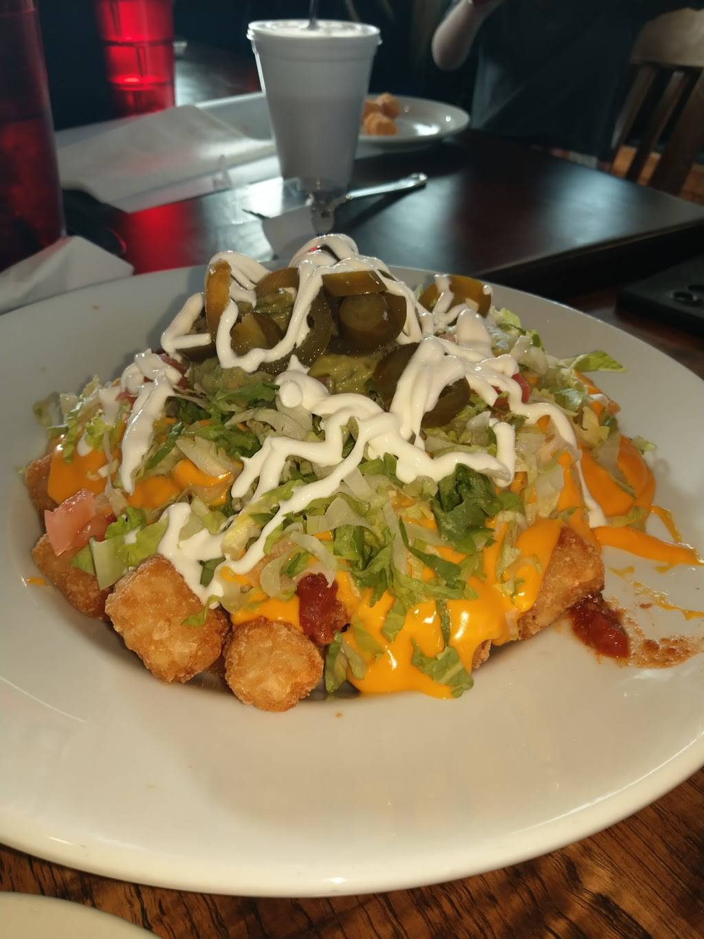 Bricks And Ivy Sports Tavern | restaurant | 2508 US-12, Spring Grove, IL 60081, USA | 8155813889 OR +1 815-581-3889