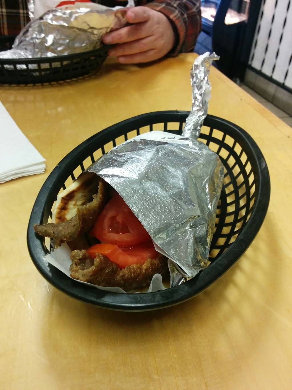 Greek Village Grille | restaurant | 14019 Madison Ave, Lakewood, OH 44107, USA | 2162284976 OR +1 216-228-4976