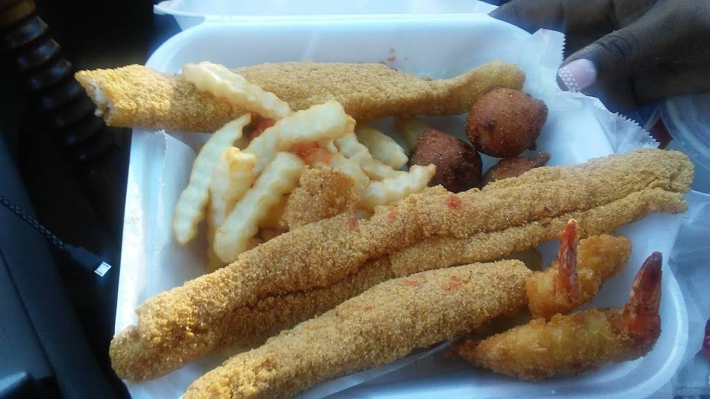 Mandys Fish & Chips | restaurant | 6202 S 16th St, Phoenix, AZ 85042, USA | 6022760511 OR +1 602-276-0511