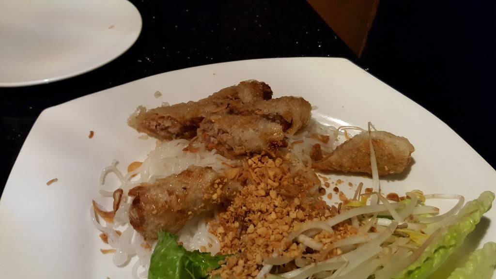 Johnnys Asian Bistro | restaurant | 10471 S Parker Rd, Parker, CO 80134, USA | 3038418877 OR +1 303-841-8877