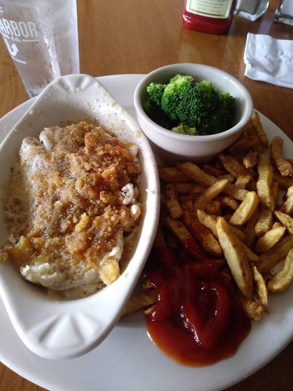 Buddy Ts | restaurant | 675 Main St, Lewiston, ME 04240, USA | 2077531446 OR +1 207-753-1446