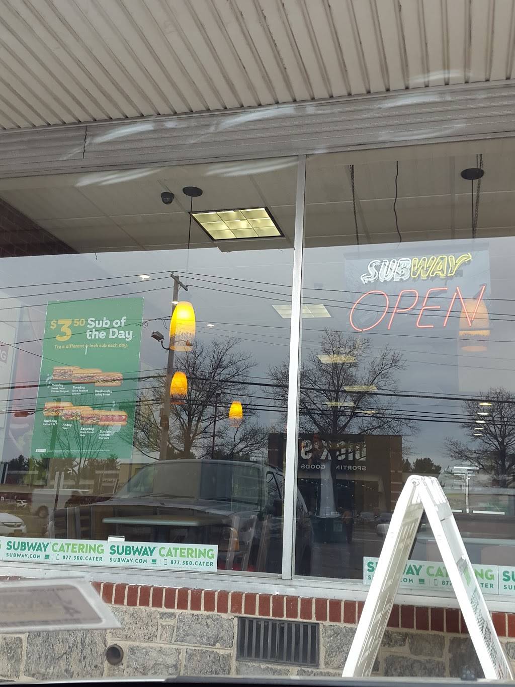 Subway Restaurants | restaurant | 6061 Jericho Turnpike, Commack, NY 11725, USA | 6318580469 OR +1 631-858-0469