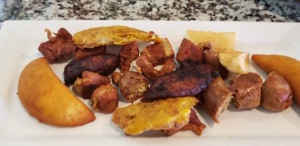 Kiosco | restaurant | 48 Powder Springs St SW, Marietta, GA 30064, USA | 6783377999 OR +1 678-337-7999