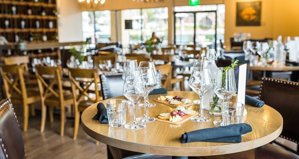 Relm Wine & Beer Bistro | restaurant | 2390 Las Posas Rd suite h, Camarillo, CA 93010, USA | 8059917356 OR +1 805-991-7356