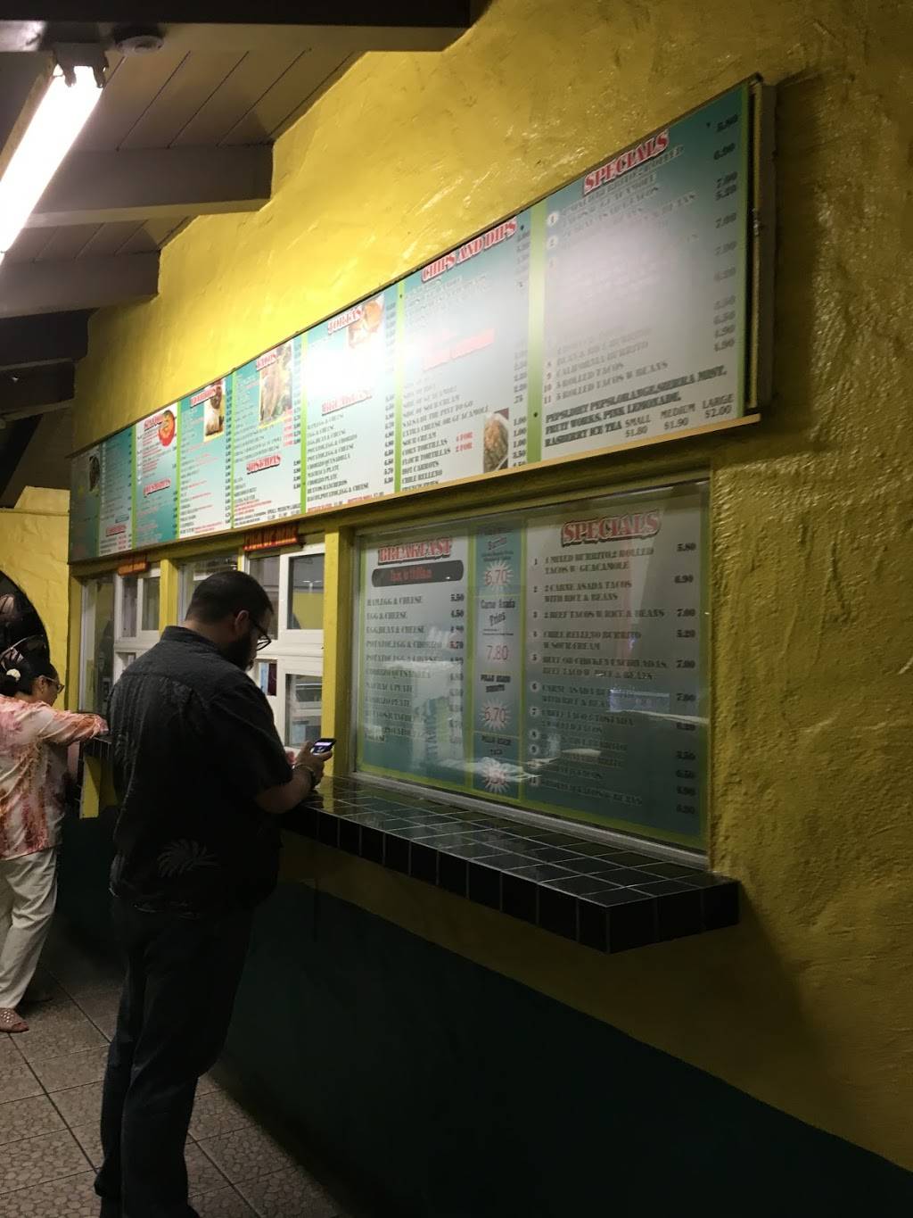 Taco Fiesta | restaurant | 6201 Mission Gorge Rd, San Diego, CA 92120, USA | 6192835285 OR +1 619-283-5285