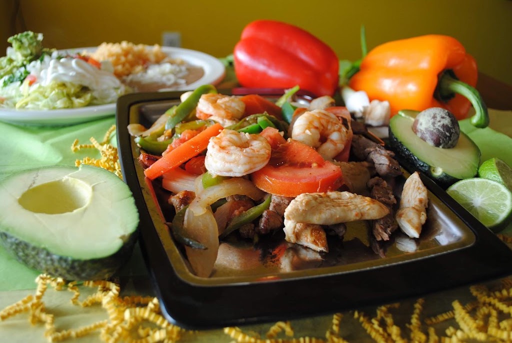 Apache Mexican Grill | restaurant | 180 S Washington St, Oxford, MI 48371, USA | 2485727122 OR +1 248-572-7122