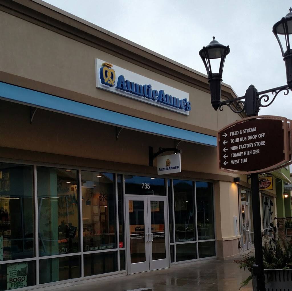 Auntie Annes | restaurant | 800 Brevard Rd, Asheville, NC 28806, USA | 3309654433 OR +1 330-965-4433