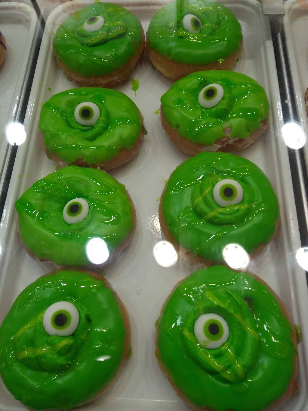 Krispy Kreme | bakery | 1648 Beltline Rd SW, Decatur, AL 35601, USA | 2563010057 OR +1 256-301-0057