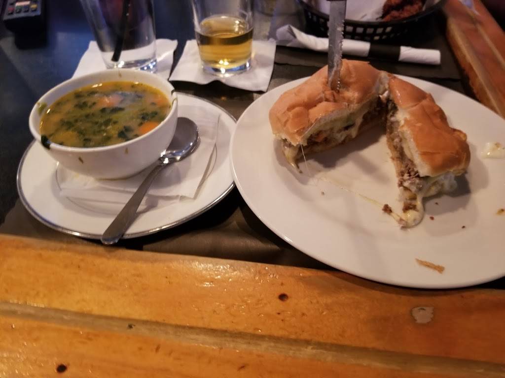 GoodFellas Restaurant & Tavern | restaurant | 1915 McCague St, Pittsburgh, PA 15218, USA | 4123516551 OR +1 412-351-6551