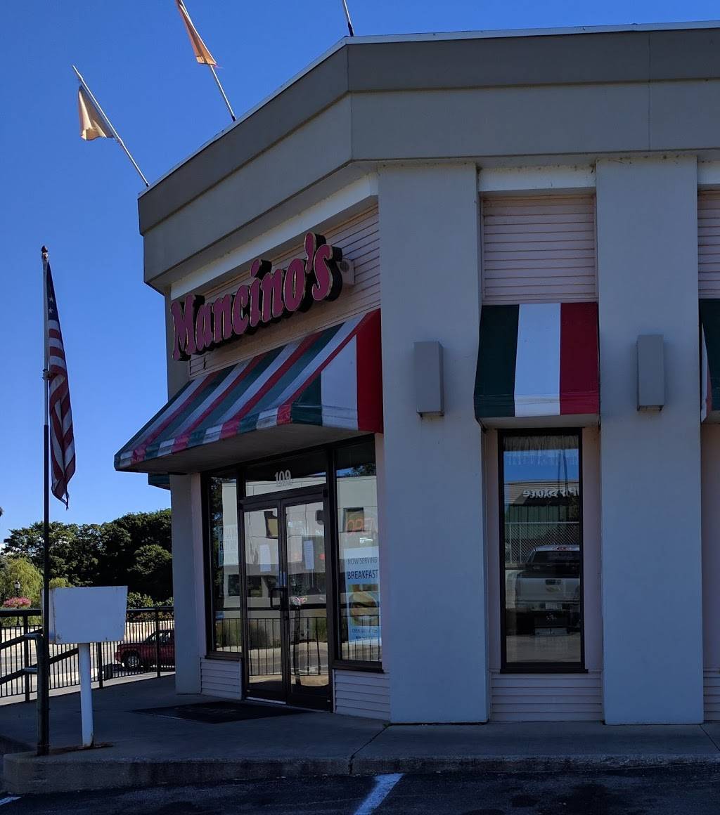 Mancinos of Petoskey | restaurant | 109 W Mitchell St, Petoskey, MI 49770, USA | 2313483700 OR +1 231-348-3700