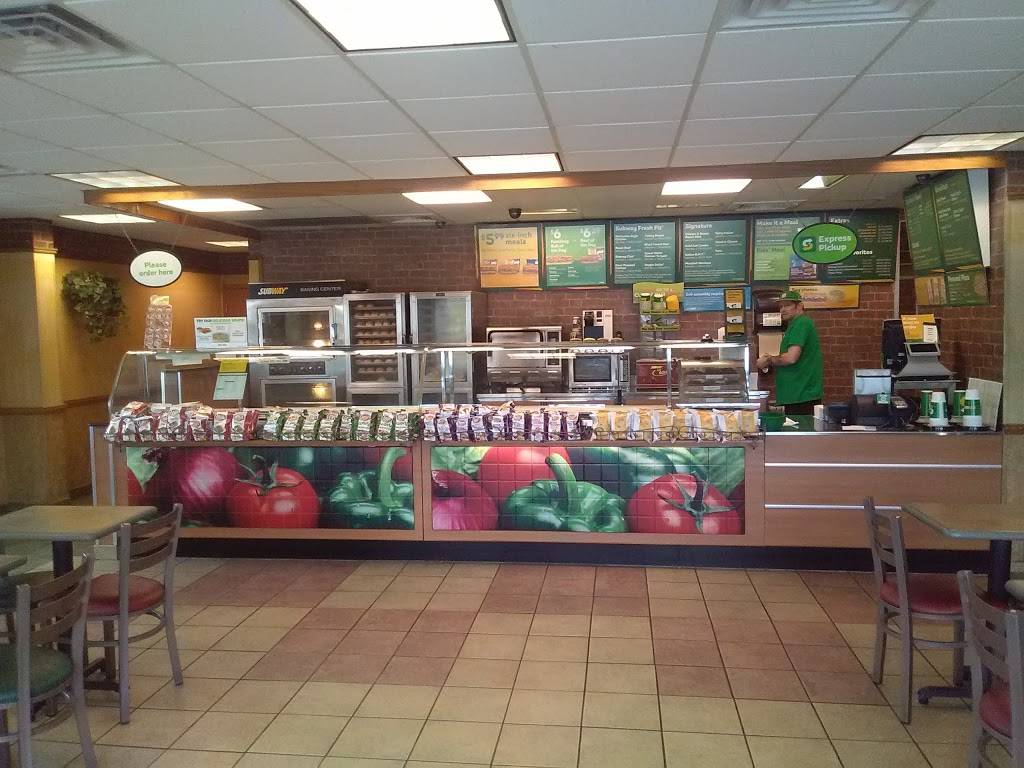 Subway Restaurants | restaurant | 1451 Indianapolis Blvd, Whiting, IN 46394, USA | 2196596559 OR +1 219-659-6559