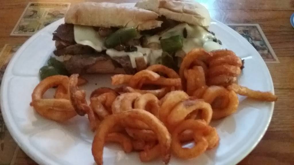 Touchdown Tavern | restaurant | 125 E Main St, Reedsburg, WI 53959, USA | 6085246724 OR +1 608-524-6724