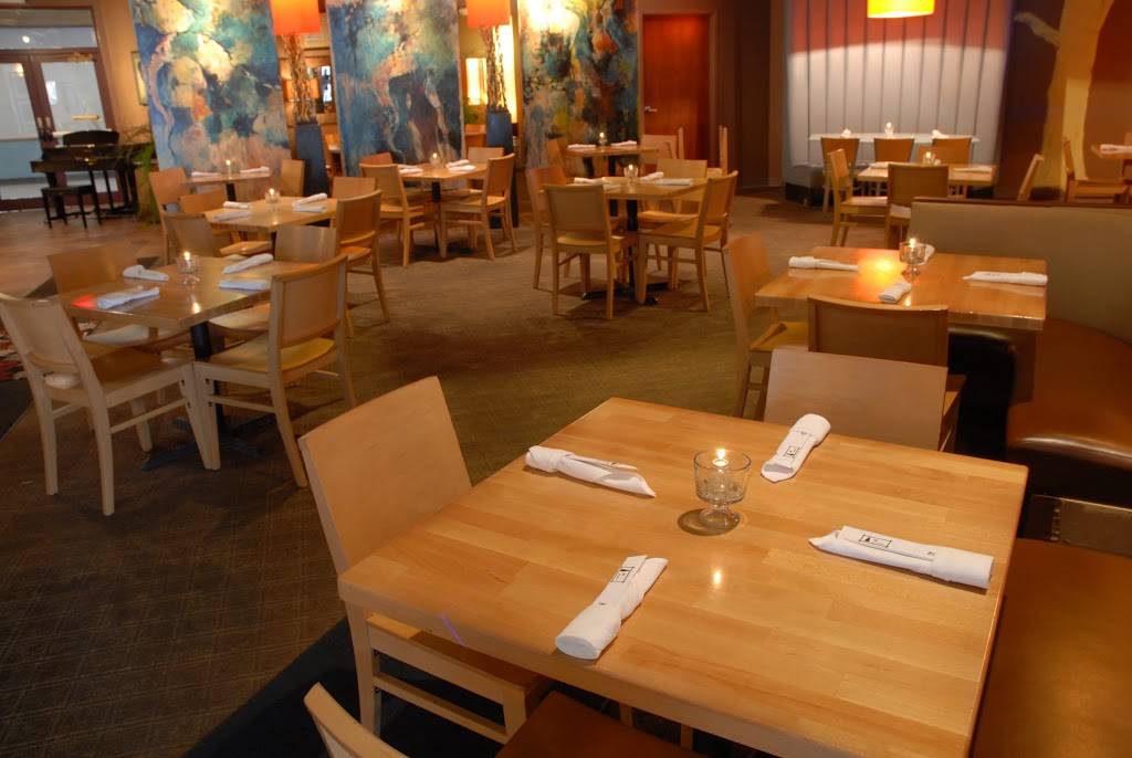 Koko Sushi Bar & Lounge | night club | 301 N Adams St, Green Bay, WI 54301, USA | 9205445097 OR +1 920-544-5097