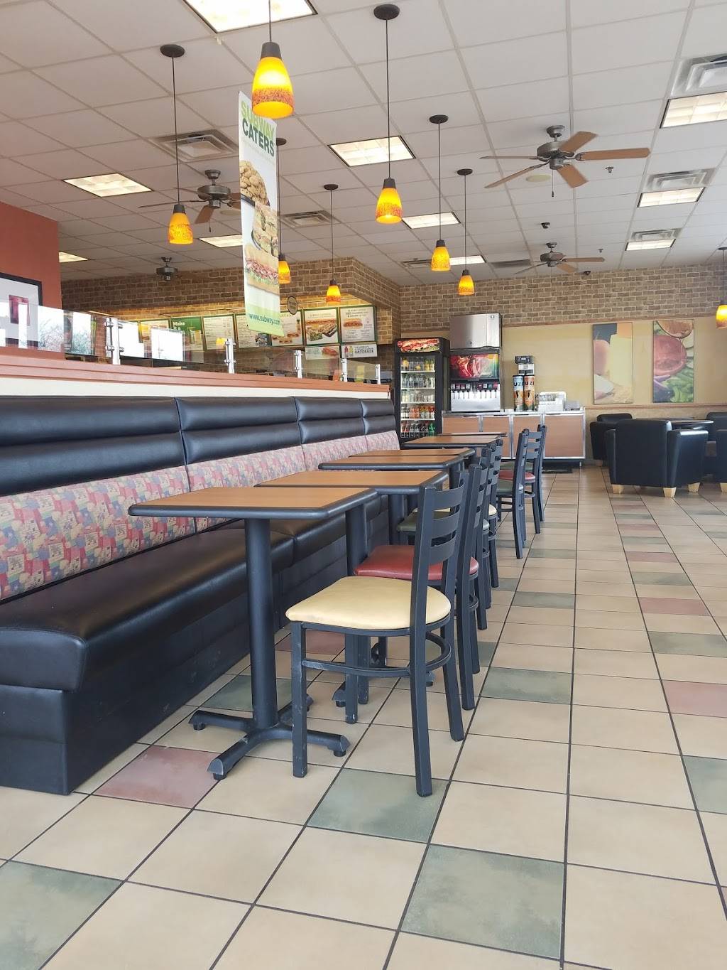 Subway | restaurant | 5652 N Springboro Pike, Moraine, OH 45439, USA | 9372993811 OR +1 937-299-3811