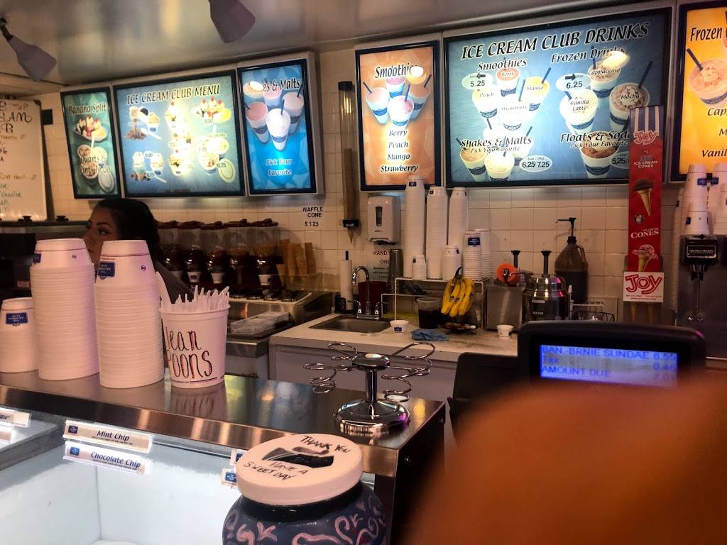 Ice Cream & Yogurt Club | restaurant | Manalapan, FL 33462, USA | 5615820778 OR +1 561-582-0778