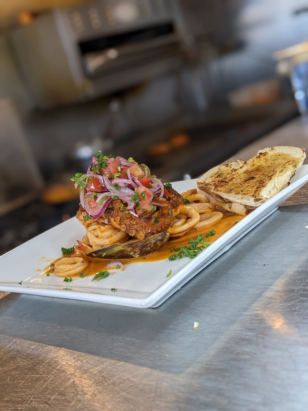 Key West by FreshCo Restaurant & Market | restaurant | 11510 SW 147th Ave, Miami, FL 33196, USA | 7866685959 OR +1 786-668-5959