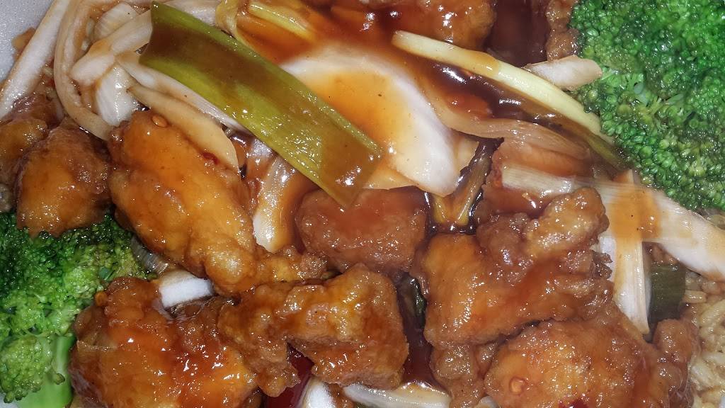 Golden Star Chinese Food | restaurant | 164 Sandalwood Pkwy E, Brampton, ON L6Z 3S4, Canada | 9059701886 OR +1 905-970-1886