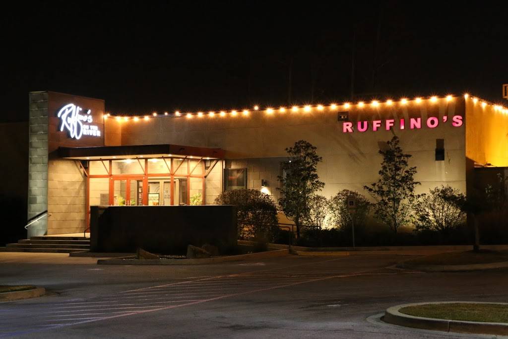 Ruffinos On The River | restaurant | 921 Camellia Blvd, Lafayette, LA 70508, USA | 3377067333 OR +1 337-706-7333