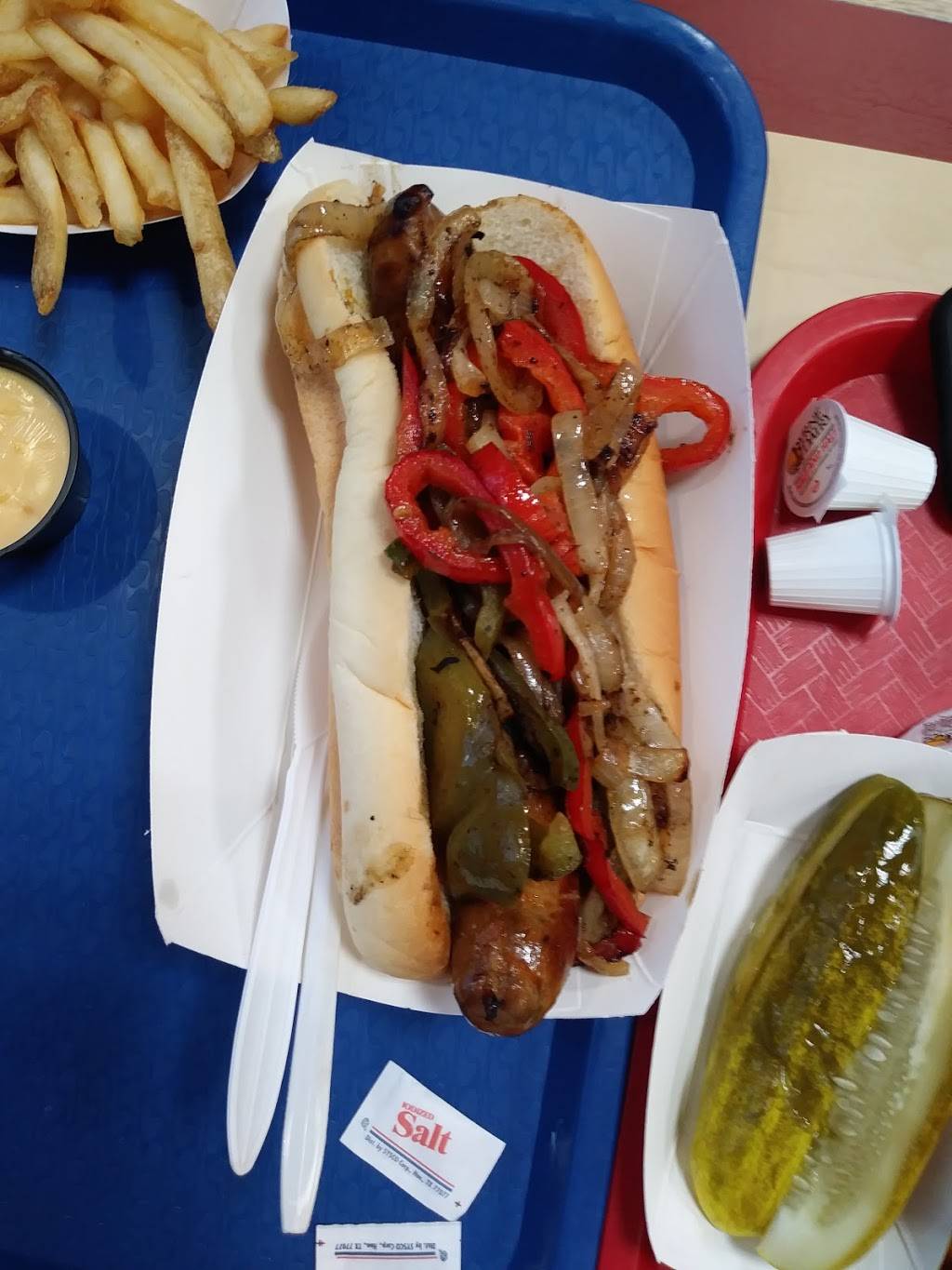 Salt City Dogs | restaurant | 401 Northern Lights Plaza, Syracuse, NY 13212, USA | 3154544271 OR +1 315-454-4271