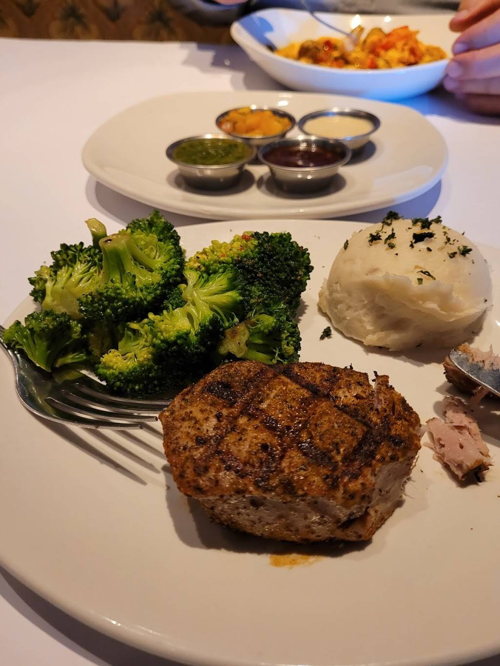 Bonefish Grill | meal takeaway | 201 Colony Way, Madison, MS 39110, USA | 6016073334 OR +1 601-607-3334