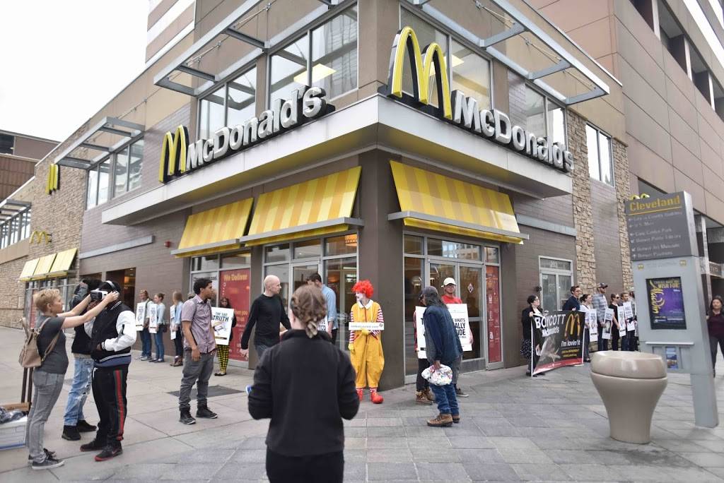 McDonalds | cafe | 10400 Belle Creek Blvd, Commerce City, CO 80640, USA | 3032893207 OR +1 303-289-3207