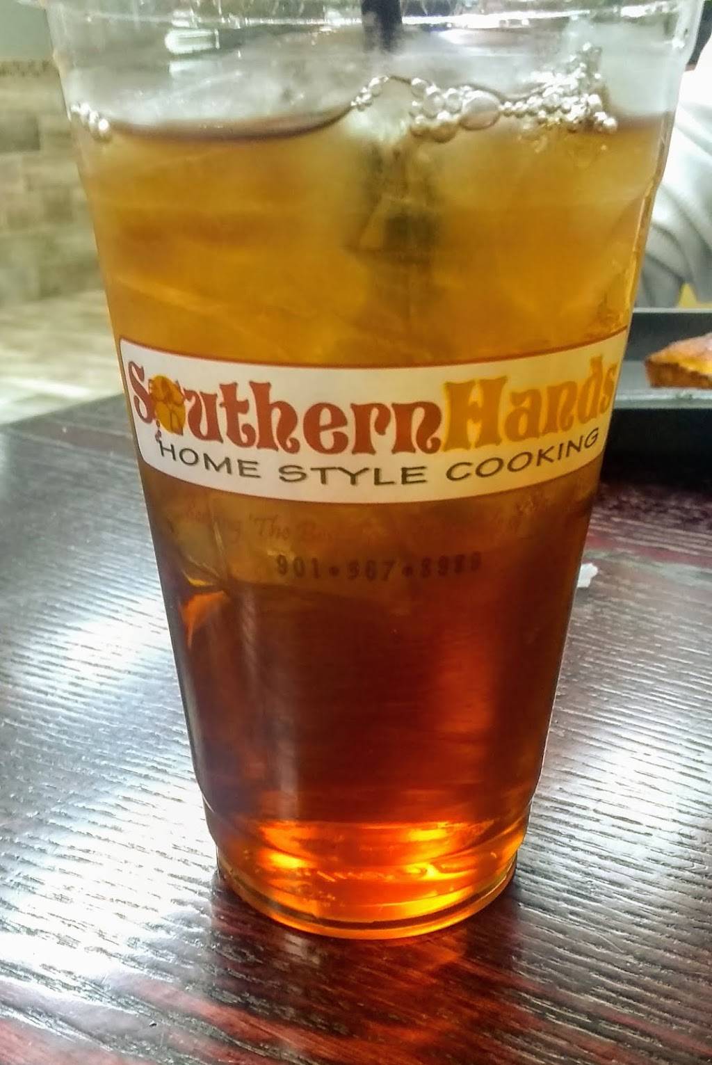 Southern Hands | restaurant | 3624 Austin Peay Hwy, Memphis, TN 38128, USA | 9012072514 OR +1 901-207-2514