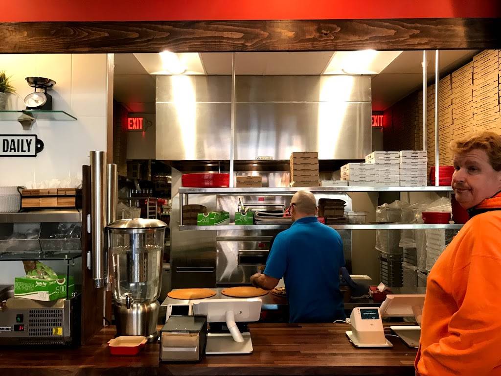 Sliver Pizzeria | restaurant | 2174 Shattuck Ave, Berkeley, CA 94704, USA | 5107051988 OR +1 510-705-1988