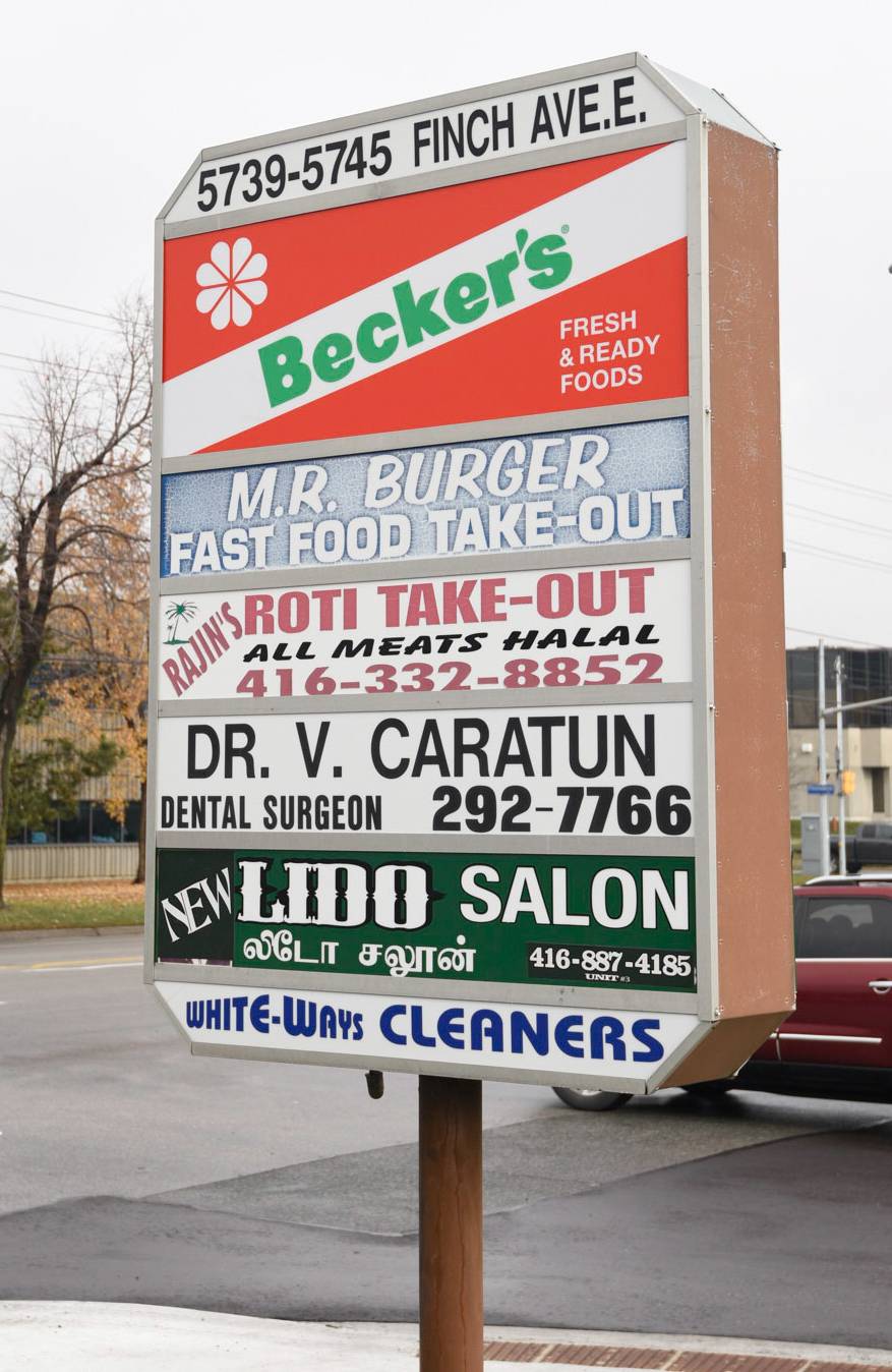 Rajins West Indian Take Out Shop | restaurant | 5743 Finch Ave E, Scarborough, ON M1B 5J9, Canada | 4163328852 OR +1 416-332-8852